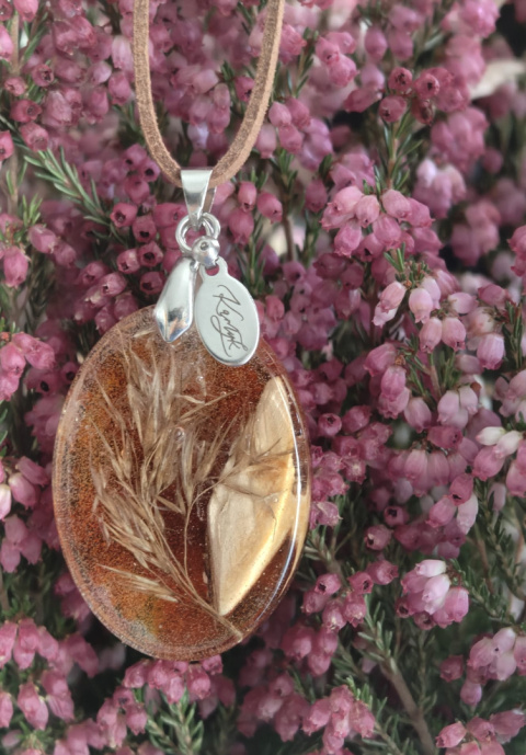 Kamykbijoux.pl – wisior, SUP, surf, naszyjnik Kamyk Bijoux, wisior Kamyk Bijoux, zawieszka z żywicy epoksydowej handmade Kamykbijoux.pl – wisior, SUP, surf, naszyjnik Kamyk Bijoux, wisior Kamyk Bijoux, zawieszka z żywicy epoksydowej handmade