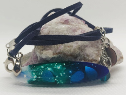 Kamykbijoux.pl – wisior, SUP, surf, naszyjnik Kamyk Bijoux, wisior Kamyk Bijoux, zawieszka z żywicy epoksydowej handmade