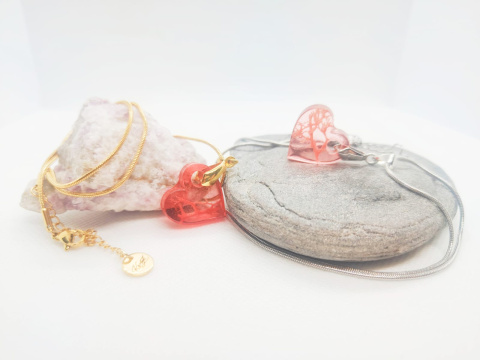Kamykbijoux.pl – wisior SERCE, naszyjnik Kamyk Bijoux, wisior Kamyk Bijoux, zawieszka z żywicy epoksydowej handmade, WALENTYNKI Kamykbijoux.pl – wisior SERCE, naszyjnik Kamyk Bijoux, wisior Kamyk Bijoux, zawieszka z żywicy epoksydowej handmade, WALENTYNKI