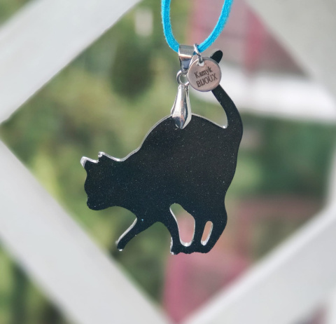 Kamykbijoux.pl – wisior, SUP, surf, naszyjnik Kamyk Bijoux, wisior Kamyk Bijoux, zawieszka z żywicy epoksydowej handmade Kamykbijoux.pl – wisior, SUP, surf, naszyjnik Kamyk Bijoux, wisior Kamyk Bijoux, zawieszka z żywicy epoksydowej handmade