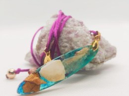 Kamykbijoux.pl – wisior, SUP, surf, naszyjnik Kamyk Bijoux, wisior Kamyk Bijoux, zawieszka z żywicy epoksydowej handmade