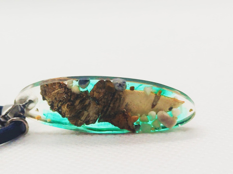 Kamykbijoux.pl – wisior SUP, naszyjnik Kamyk Bijoux, wisior Kamyk Bijoux, zawieszka z żywicy epoksydowej handmade Kamykbijoux.pl – wisior SUP, naszyjnik Kamyk Bijoux, wisior Kamyk Bijoux, zawieszka z żywicy epoksydowej handmade