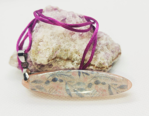 Kamykbijoux.pl – wisior surf, naszyjnik Kamyk Bijoux, wisior Kamyk Bijoux, zawieszka z żywicy epoksydowej handmade Kamykbijoux.pl – wisior surf, naszyjnik Kamyk Bijoux, wisior Kamyk Bijoux, zawieszka z żywicy epoksydowej handmade