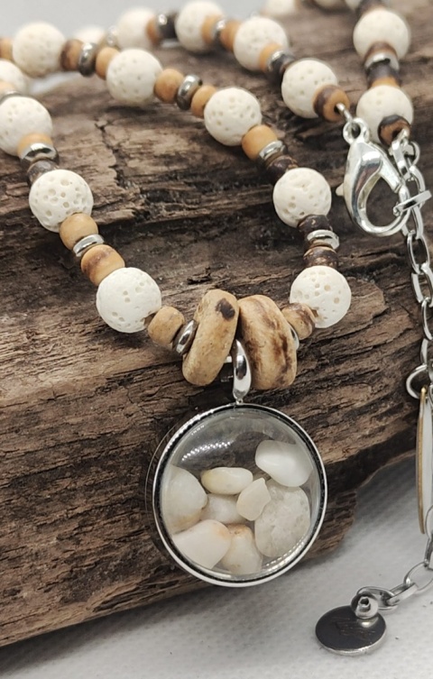 Kamykbijoux.pl – naszyjnik Kamyk Bijoux,wisiorek z żywicy epoksydowej, naszyjnik handmade, naszyjnik ze stali chirurgicznej