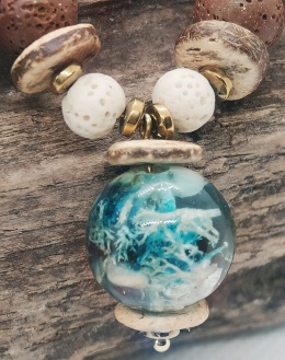 Kamykbijoux.pl – naszyjnik Kamyk Bijoux,wisiorek z żywicy epoksydowej, naszyjnik handmade, naszyjnik ze stali chirurgicznej